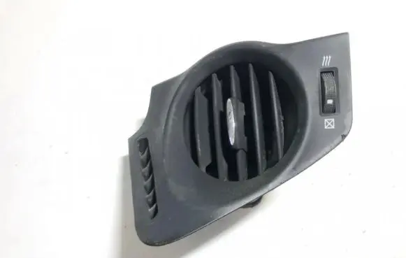 Lexus IS 220D-250-350 Dash center air vent grill 5565053030 55650-53030