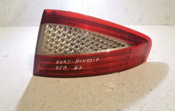 Ford Mondeo MK IV Rear/tail lights 7S7113404A