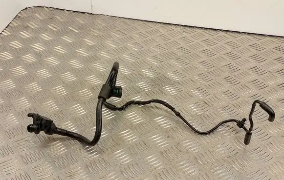 Volkswagen Polo VI Vacuum line/pipe/hose 5Q0906207A 83MPP0702