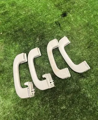 Mercedes-Benz A W169 A set of handles for the ceiling 