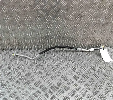 Volvo XC90 Air conditioning (A/C) pipe/hose 32226282