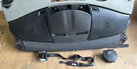 Citroen C4 I Picasso Dashboard 