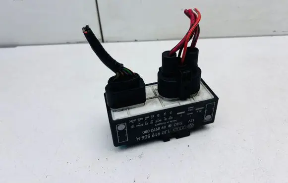 Volkswagen Golf IV Coolant fan relay 1J0919506K