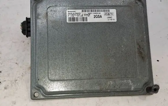 Ford Focus Engine control unit/module ECU AM5112A650AA S118934309 2GSA