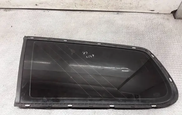 Volkswagen PASSAT B6 Rear side window 