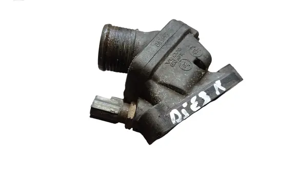 Thermostat/thermostat housing