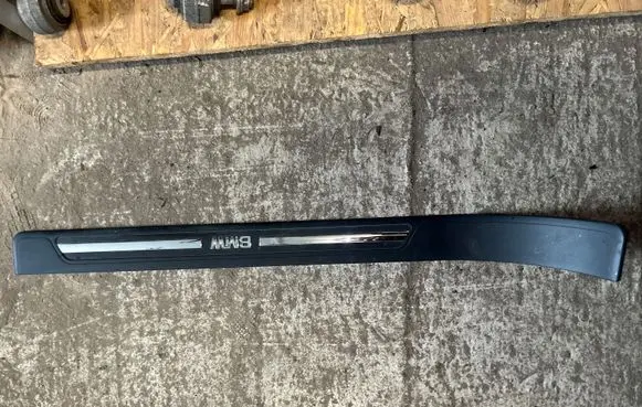 BMW 7 E38 Front sill trim cover 8220220