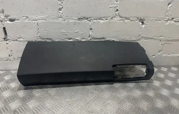 BMW X5 E70 (B) pillar trim (bottom) 6952692