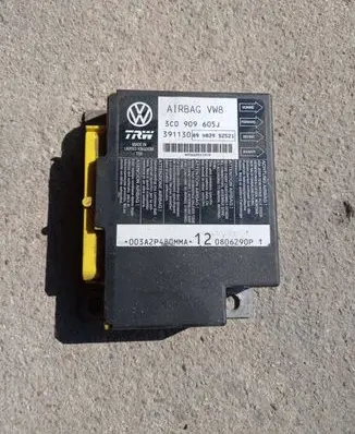 Volkswagen PASSAT B6 Airbag control unit/module 3C0909605J