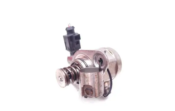 Volkswagen Golf Cross Fuel injection high pressure pump 04E127025D
