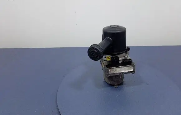 Peugeot 407 Power steering pump 9655792180