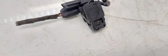 Mercedes-Benz E W211 Windshield washer spray nozzle 