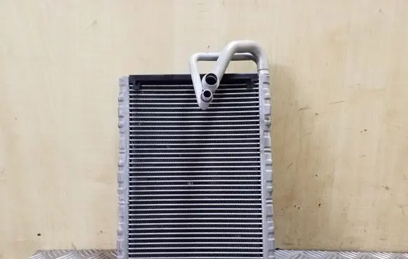 Air conditioning (A/C) radiator (interior)