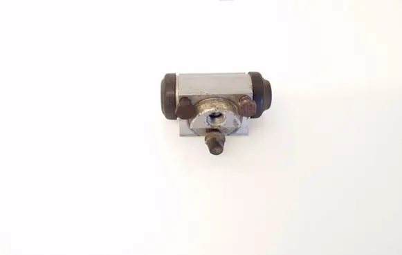Nissan Note (E11) Rear brake caliper