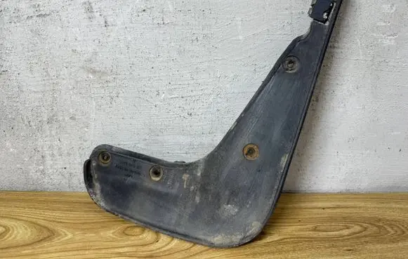 Volkswagen Golf VI Front mudguard 5M0075112