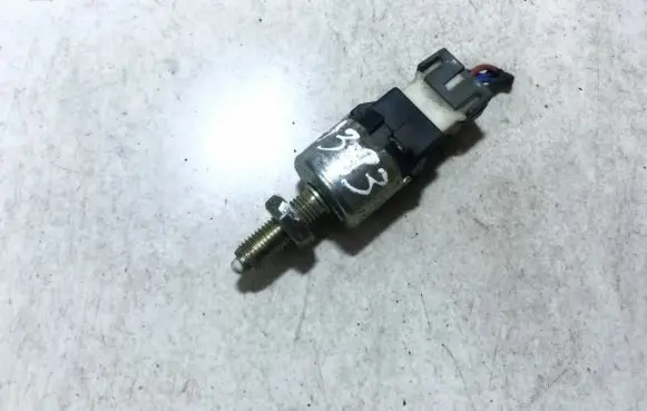 KIA Sorento Brake pedal sensor switch