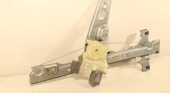 Peugeot 3008 I Front window lifting mechanism without motor 9682808980