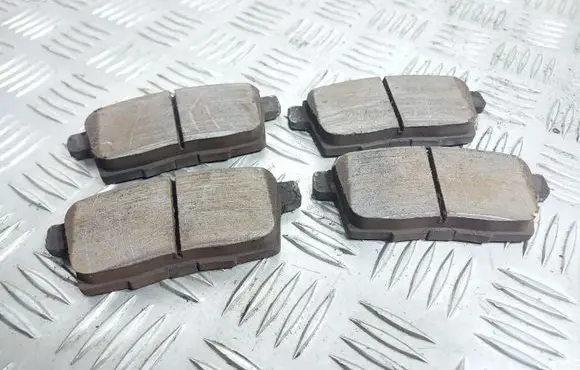 Mazda CX-7 Brake pads (rear) 