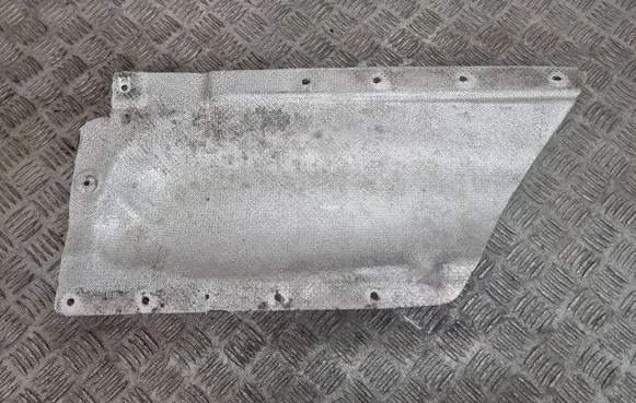 BMW X7 G07 Exhaust heat shield 7424885