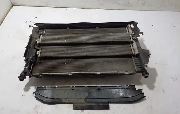 Chevrolet Silverado Radiator set 
