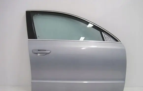 Skoda Rapid (120G, 130G, 135G) Door (2 Door Coupe) 