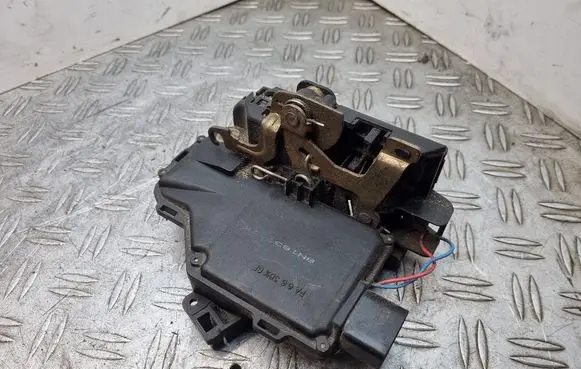 Front door lock