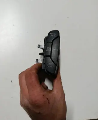 Chevrolet Epica Steering wheel buttons/switches 96645143