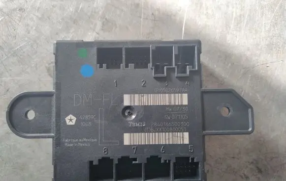 Dodge Journey Door control unit/module P05026597AA