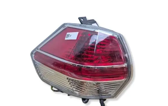 Nissan X-Trail T32 Rear/tail lights 