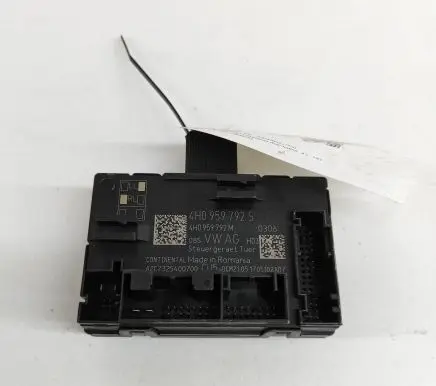 Volkswagen Touareg II Door control unit/module 4H0959792S 4H0959792M