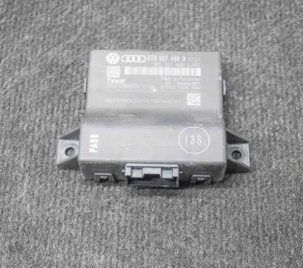 Audi A4 S4 B8 8K Gateway control module 2840745804300 8R0907468A