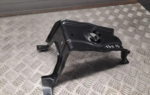 Audi A5 Spare wheel mounting bracket 8W0802715C