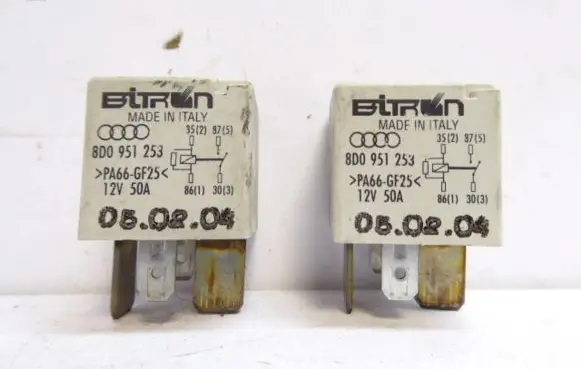 Audi A4 S4 B6 8E 8H Other relay 8D0951253