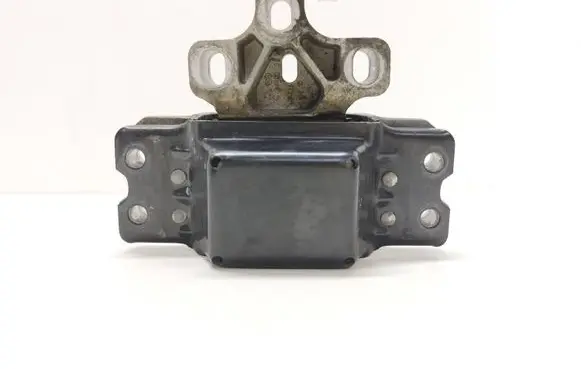 Engine mount bracket