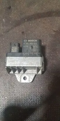 BMW X1 F48 F49 Glow plug pre-heat relay 8514120 0281003115