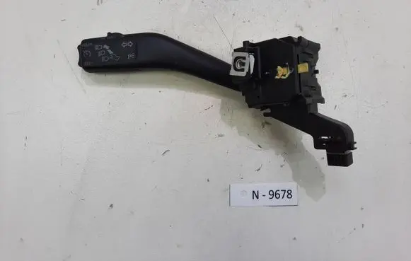 Volkswagen Tiguan Indicator stalk 1K0953513G
