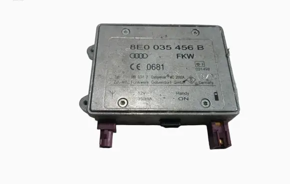 Audi A8 S8 D3 4E Aerial antenna amplifier 8E0035456B