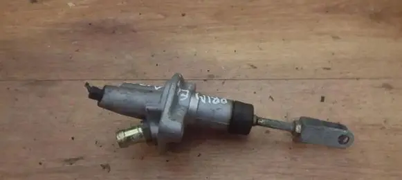 Nissan Primera Clutch master cylinder