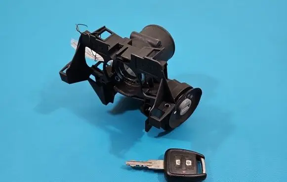 Opel Zafira A Ignition lock IMPRK1522738