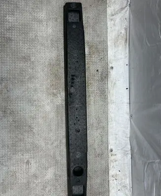 Fiat 500L Front bumper foam support bar 