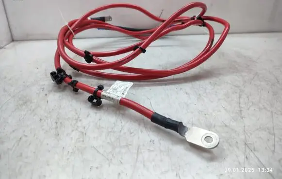 Mercedes-Benz CLS C218 X218 Positive cable (battery) A2124403938
