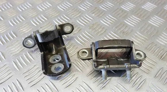 Nissan Qashqai Rear door hinge set 