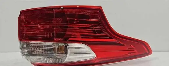 Ford Focus Rear/tail lights BM5113405