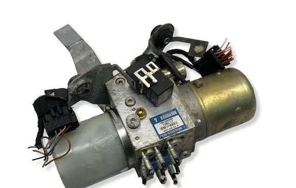 Mercedes-Benz SLK R170 Convertible roof hydraulic pump A1708000030