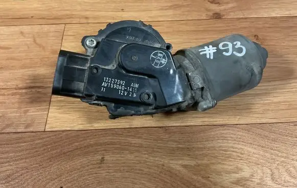 Opel Insignia A Wiper motor 13227392 AV1590601415