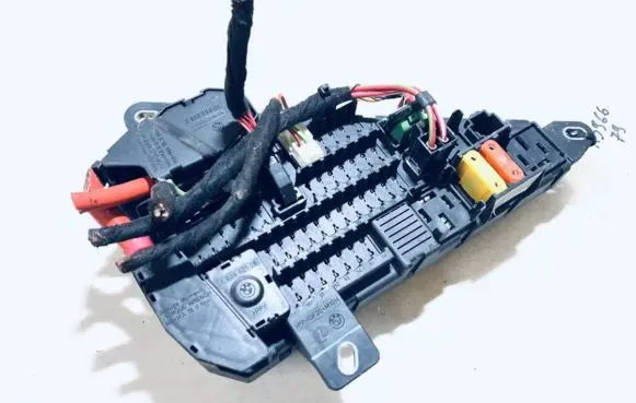 BMW 5 E60 E61 Fuse box set 690655806 6906558-06