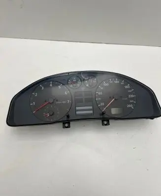 Audi A4 S4 B5 8D Speedometer (instrument cluster) 8D0919033C