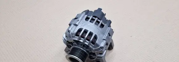 Renault Twingo II Generator/alternator 8200654541C