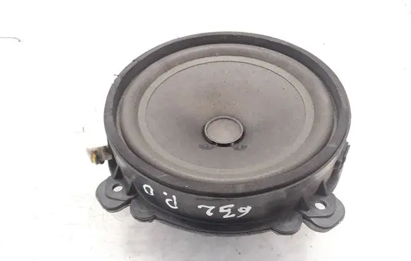 Chevrolet Captiva Front door speaker 96673537