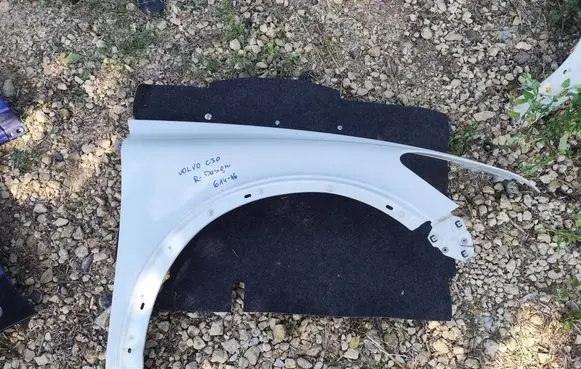 Volvo C30 Fender RDESIGN 61446